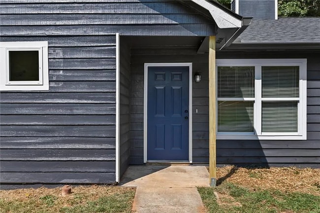 Building Photo - 176-176 Timber Creek Ln SW