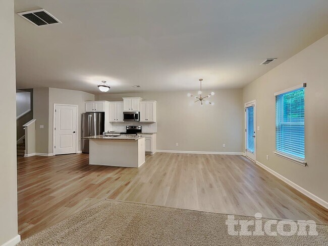 Building Photo - 169 Magnaview Dr