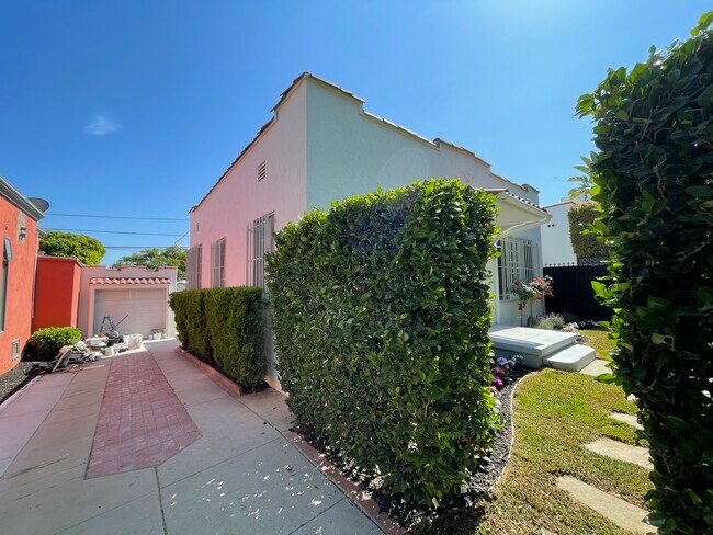 Gated Driveway - 8952 Vista Grande St