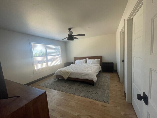 Building Photo - Whitefish townhouse for rent! 3 bed 2.5 ba...