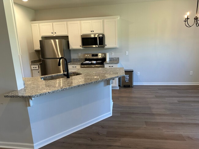 Building Photo - 26318 Cold Crk Dr