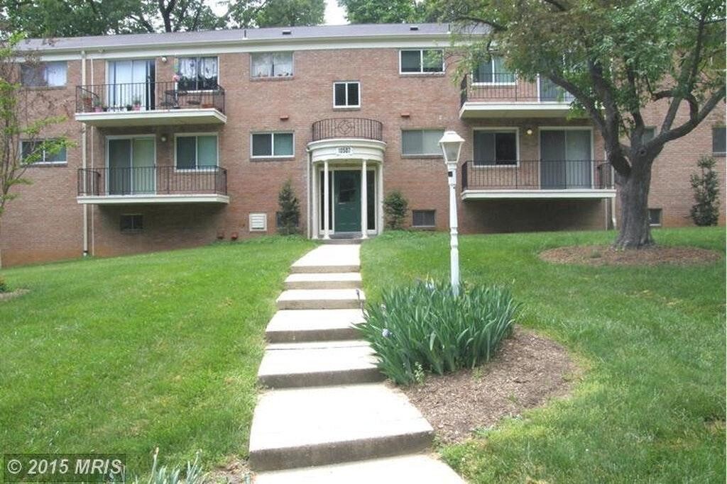 Primary Photo - 10507 Weymouth St