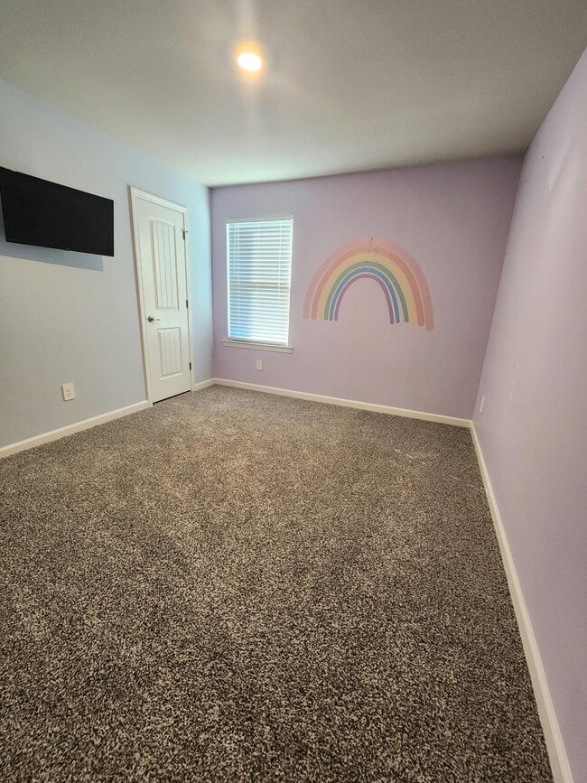 Building Photo - 876 Gold Finch Wy