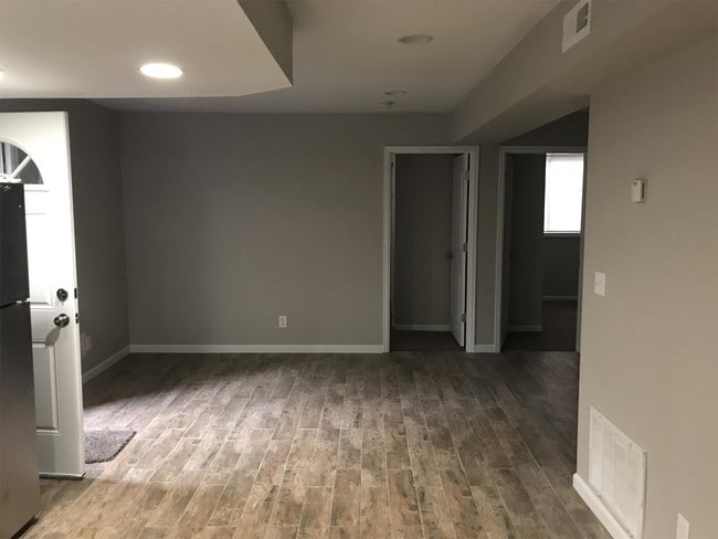 Building Photo - 1325 10th Ave