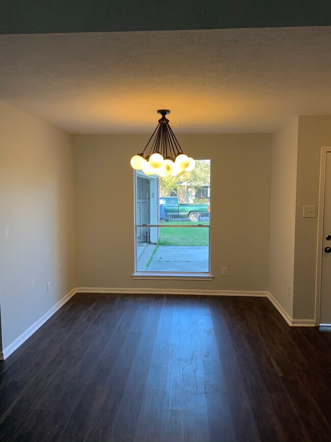 Foto del edificio - 3903 Briar Hollow Dr