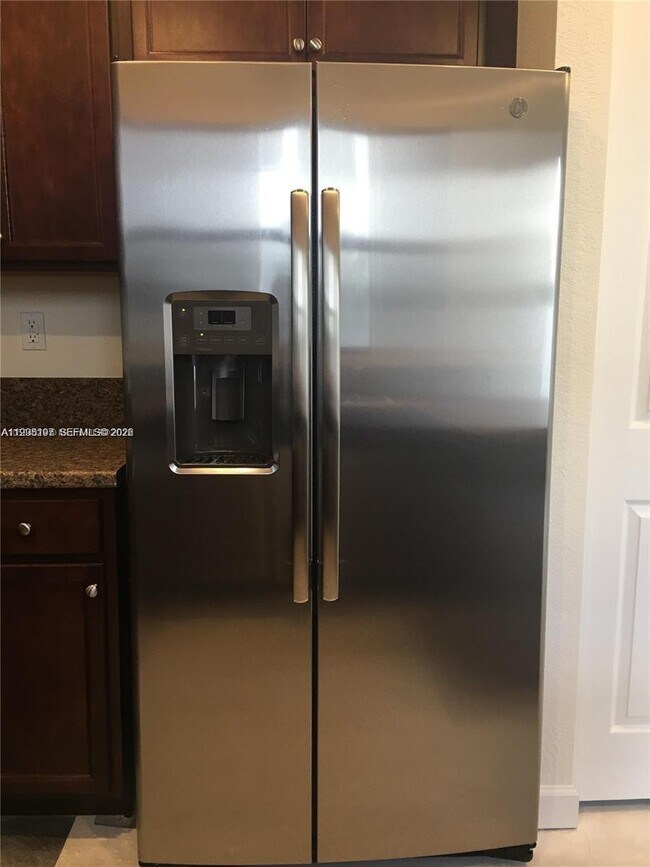 Foto del edificio - 10323 W 34th Ln