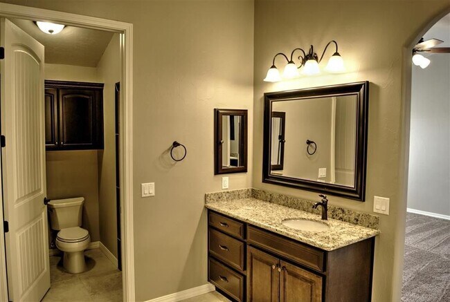 Foto del edificio - Centrally located!