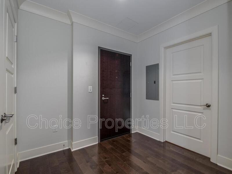 Primary Photo - 222 S Caldwell St