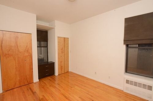 Building Photo - 1296 Lexington Ave
