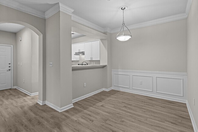 Foto del edificio - Creekside Corners