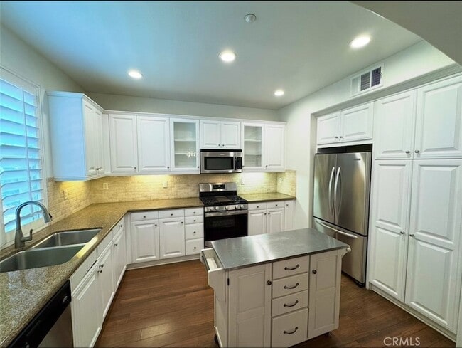 Building Photo - 4441 Owens St