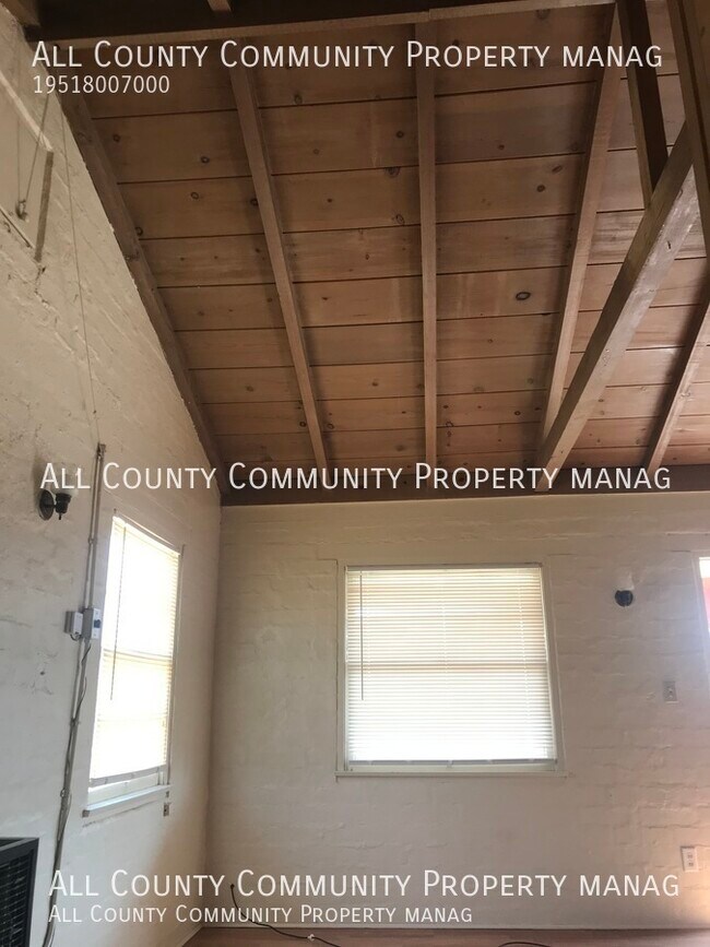 Building Photo - 1BED 1BATH APARTMENT FOR RENT IN TWENTYNIN...