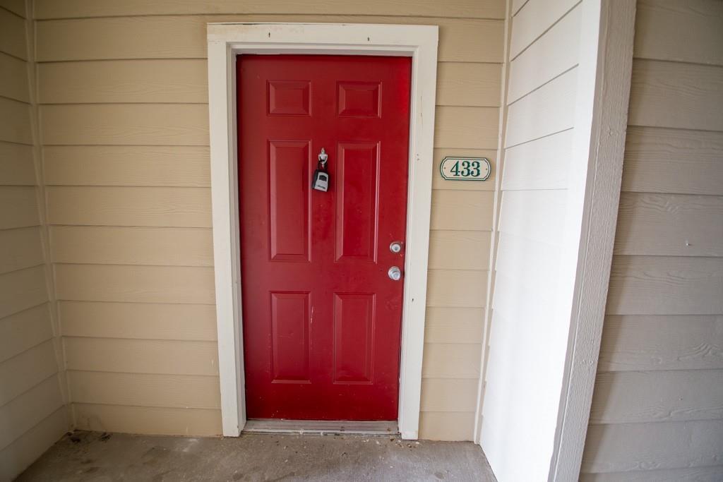 Foto principal - 2320 Gracy Farms Ln
