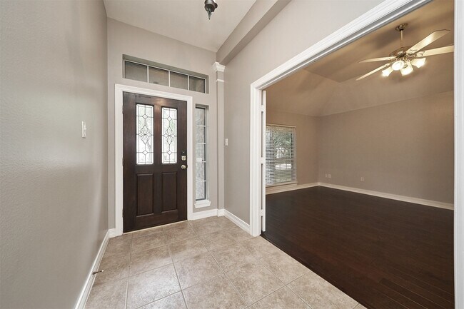 Building Photo - 314 Shore Breeze Ln