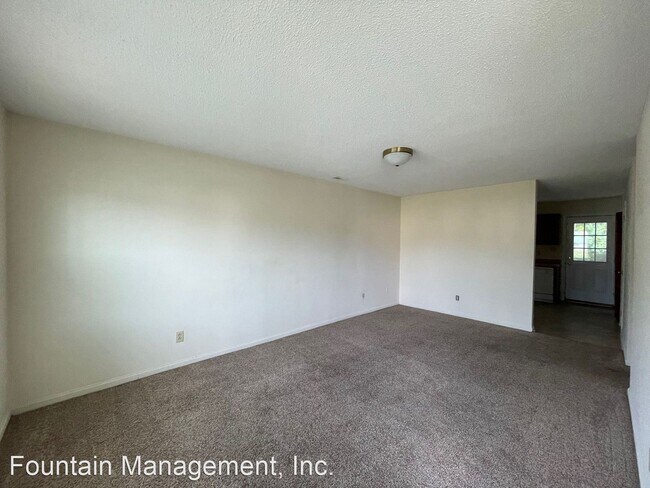 Building Photo - 2 br, 1 bath House - 120 Stallion Drive