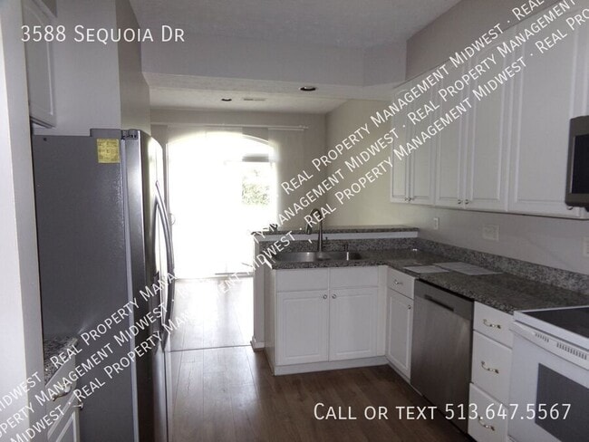 Building Photo - 3588 Sequoia Dr