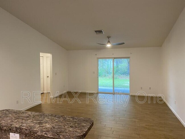 Building Photo - 5361 W Homosassa Trail