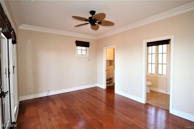 Building Photo - 4 br, 3.5 bath House - 4 Compass