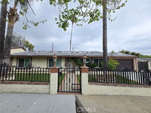 Building Photo - 1258 La Pintoresca Dr