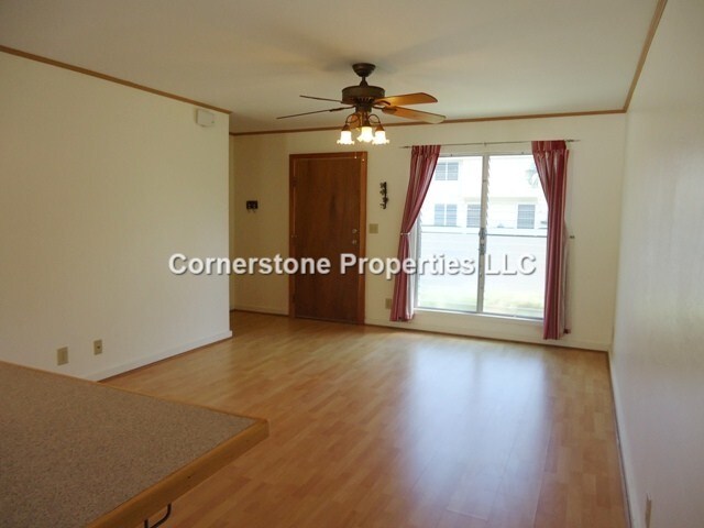 Building Photo - 47-360-360 Hui Iwa St