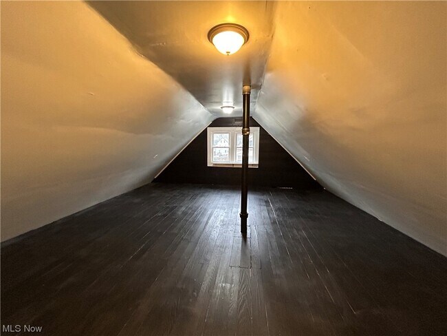 Foto del edificio - 2204 Hurley Ave