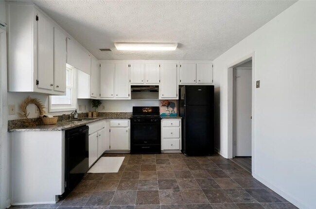 Foto del edificio - 3200 Duvall Pl NW