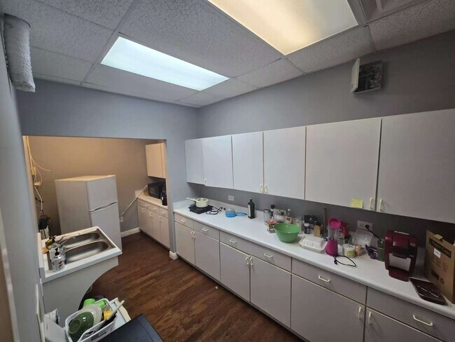 Photo - 1601 Walnut St Apartment