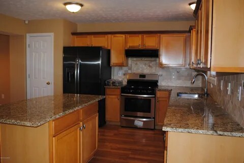 Building Photo - 14203 Victory Ridge Dr