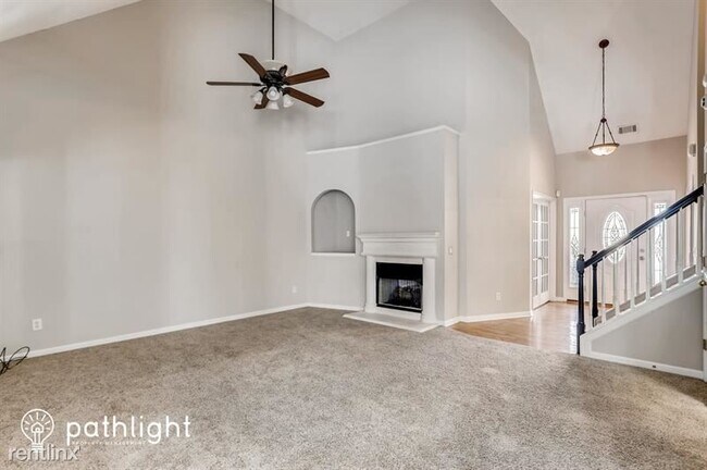 Foto del edificio - 4 br, 2.5 bath House - 308 Maple Grove Ct
