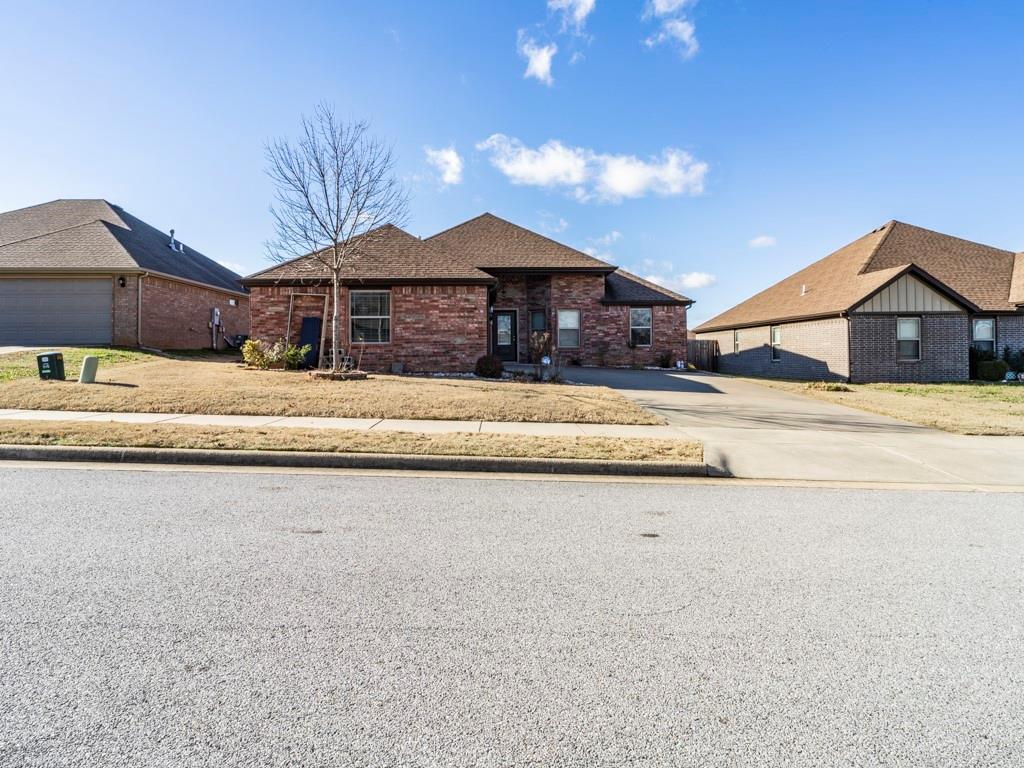 904 SW Caprington St, Bentonville, AR 72712 House for Rent in