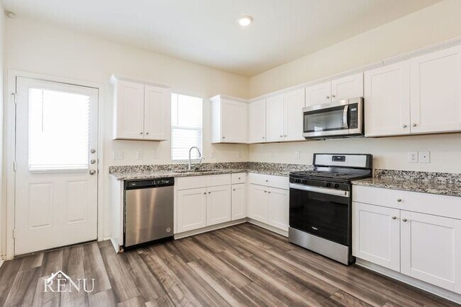 Foto del edificio - 5139 Firefly Hls