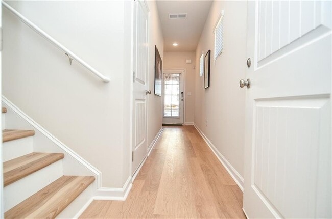 Building Photo - 4553 High Rdg Ct