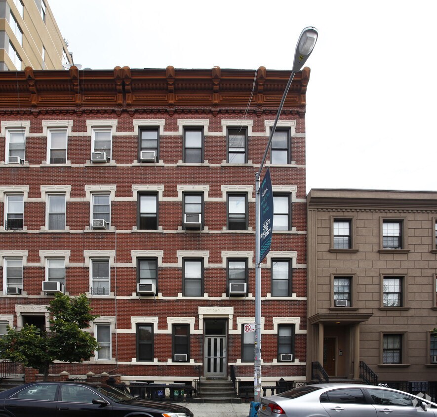 Building Photo - 145 N 7th St