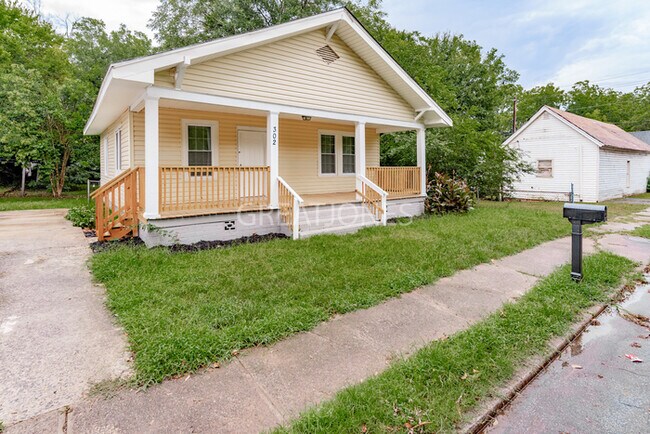 Building Photo - Charming 2 Bedroom in Anderson!