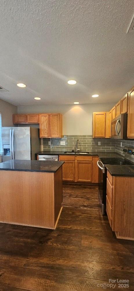 Foto del edificio - 6807 Juniper Tree St