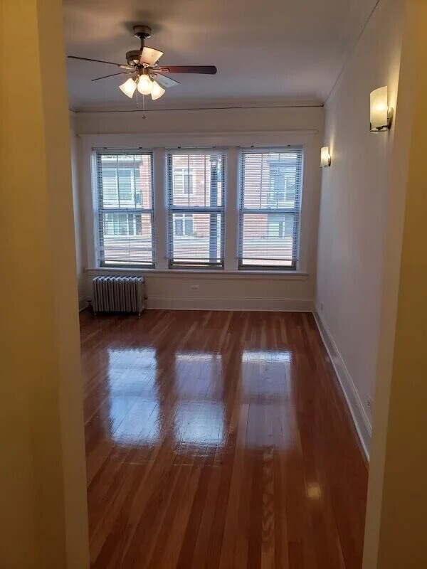 Foto del edificio - 4338-4344 N Milwaukee Ave