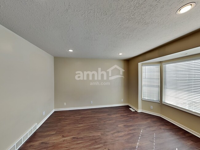 Building Photo - 491 S 755 E