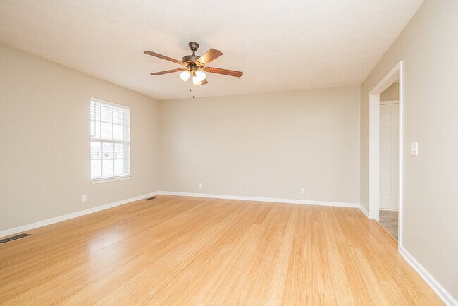 Building Photo - 2903 Weybridge Dr
