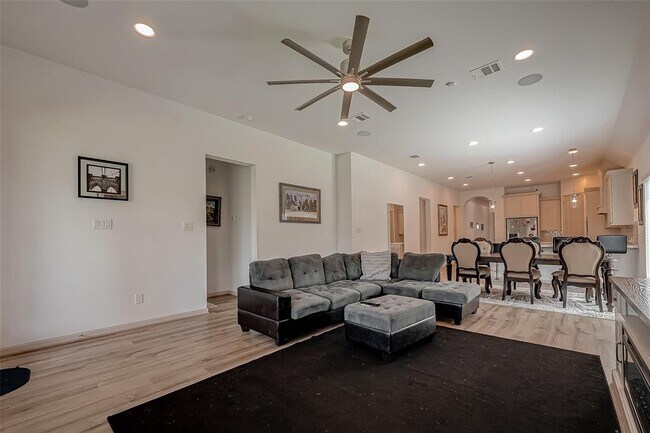 Foto del edificio - 17192 Wild Robin Ln