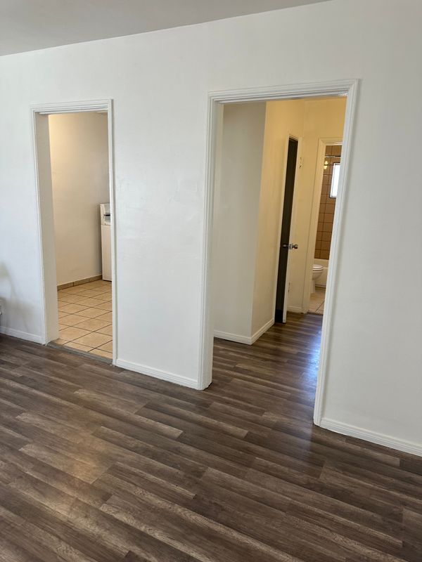 Foto del edificio - 934 W 71st St