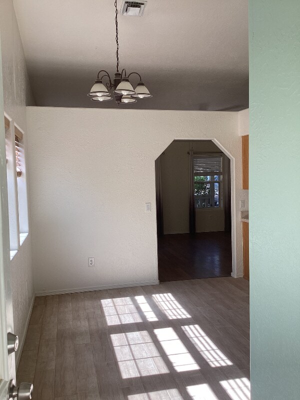 Foto del edificio - 1800 W Oliver