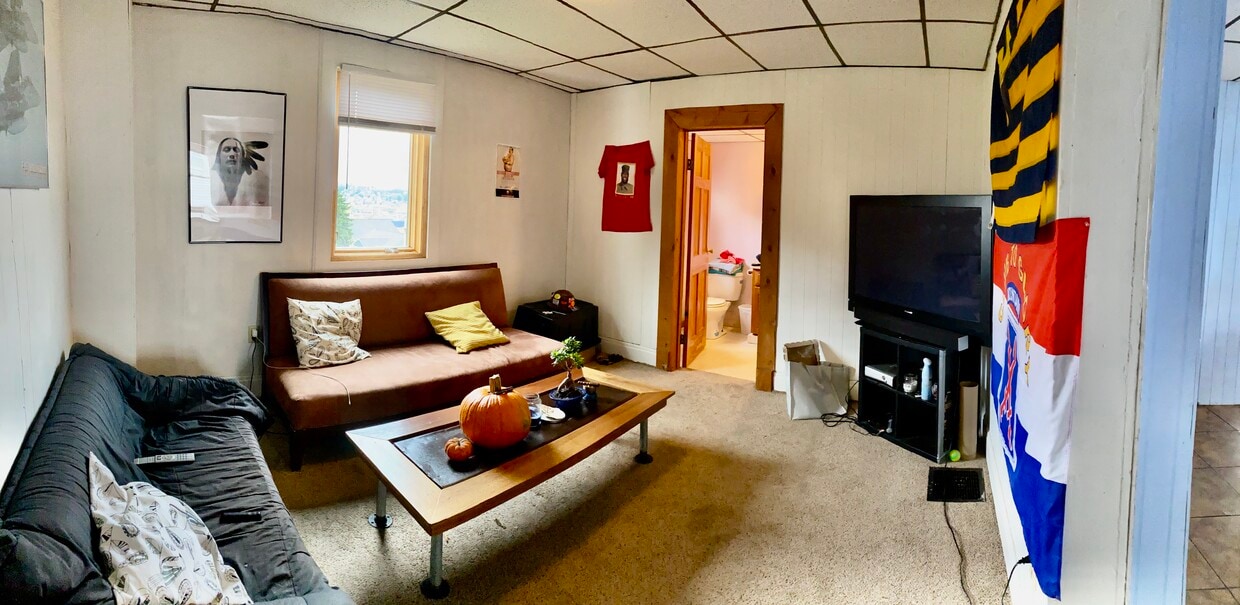 Foto principal - 217 Jones Ave