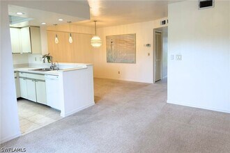 Building Photo - 7360 St Ives Way