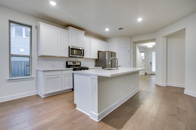 Building Photo - 8612 Cumbrae Ln