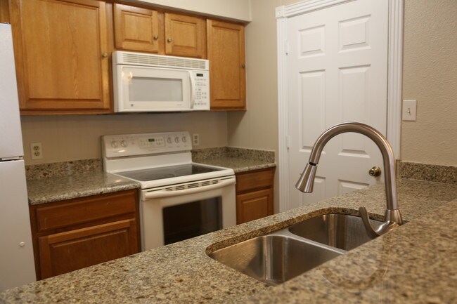 Foto del edificio - 12480 Abrams Rd