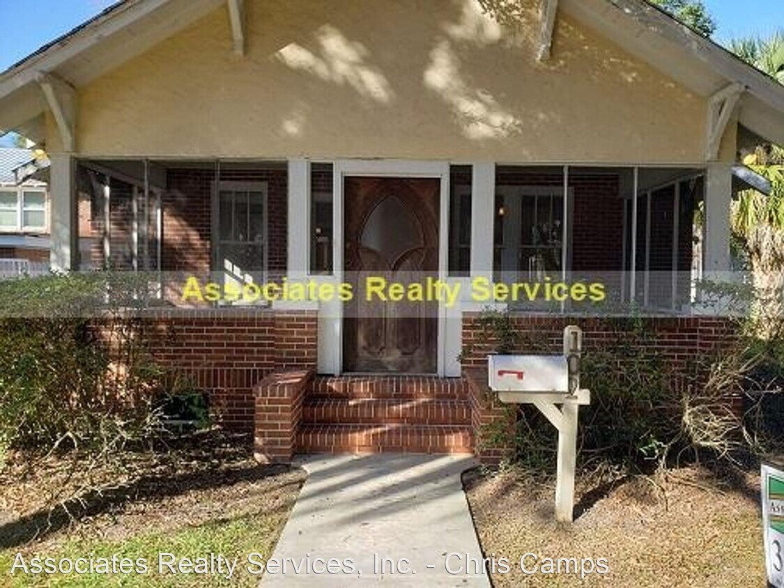 Primary Photo - 3 br, 2 bath House - 102 NW 7th Terrace