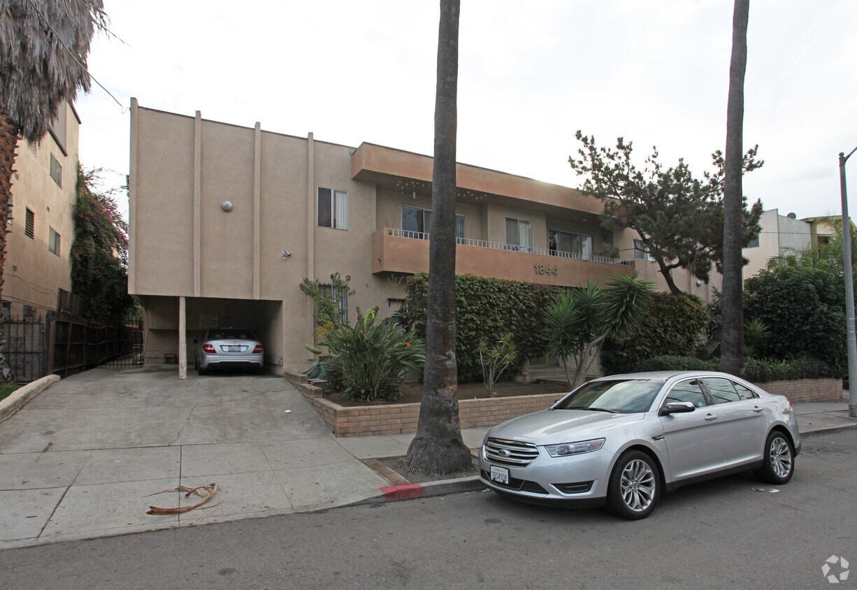 Foto del edificio - 1844 Taft Ave