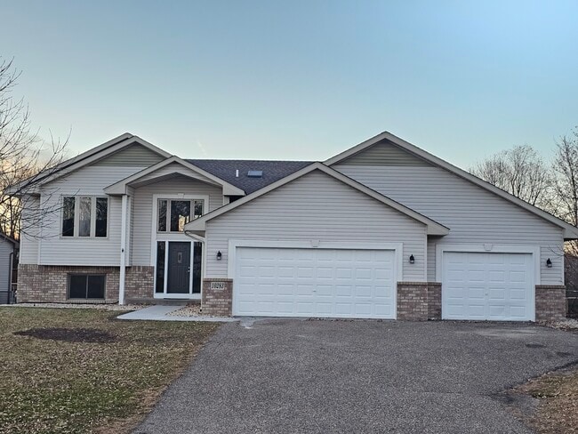 Building Photo - 10283 Karston Ave NE