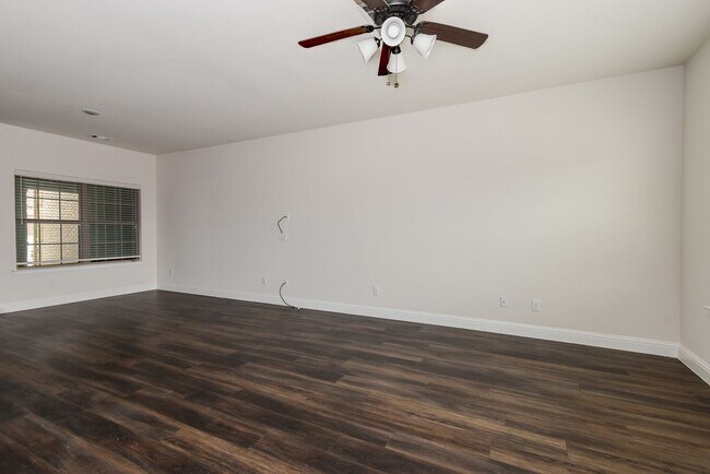 Building Photo - 6819 Jade-Duplex