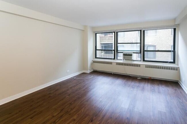 Building Photo - 4180 N Marine Dr